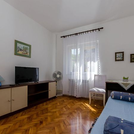 Apartments Jakov Jelsa  Exterior foto