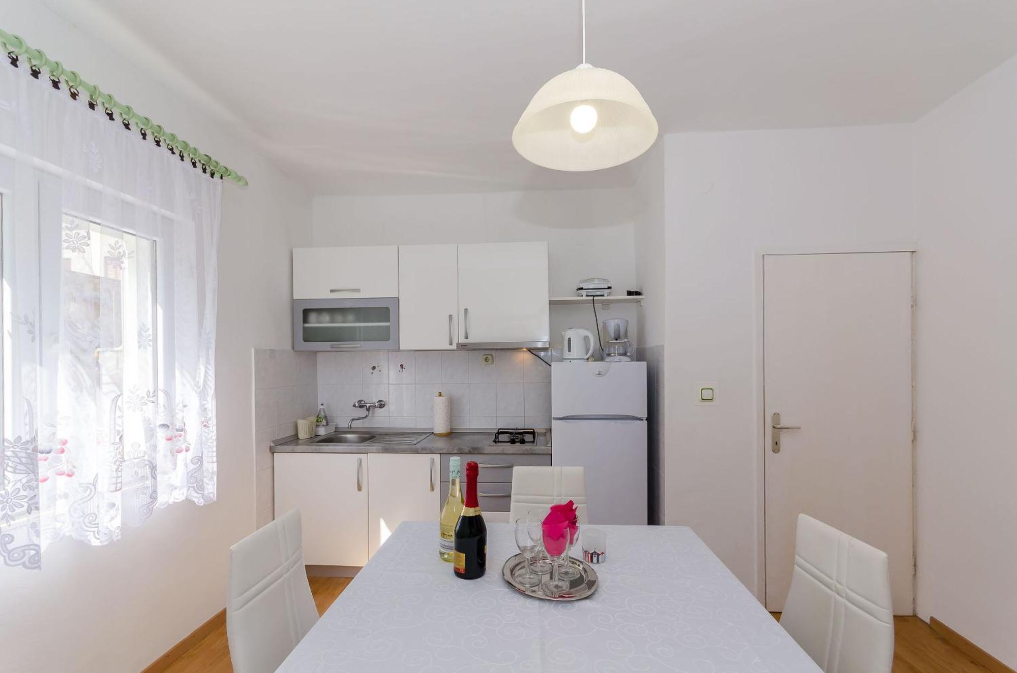 Apartments Jakov Jelsa  Exterior foto