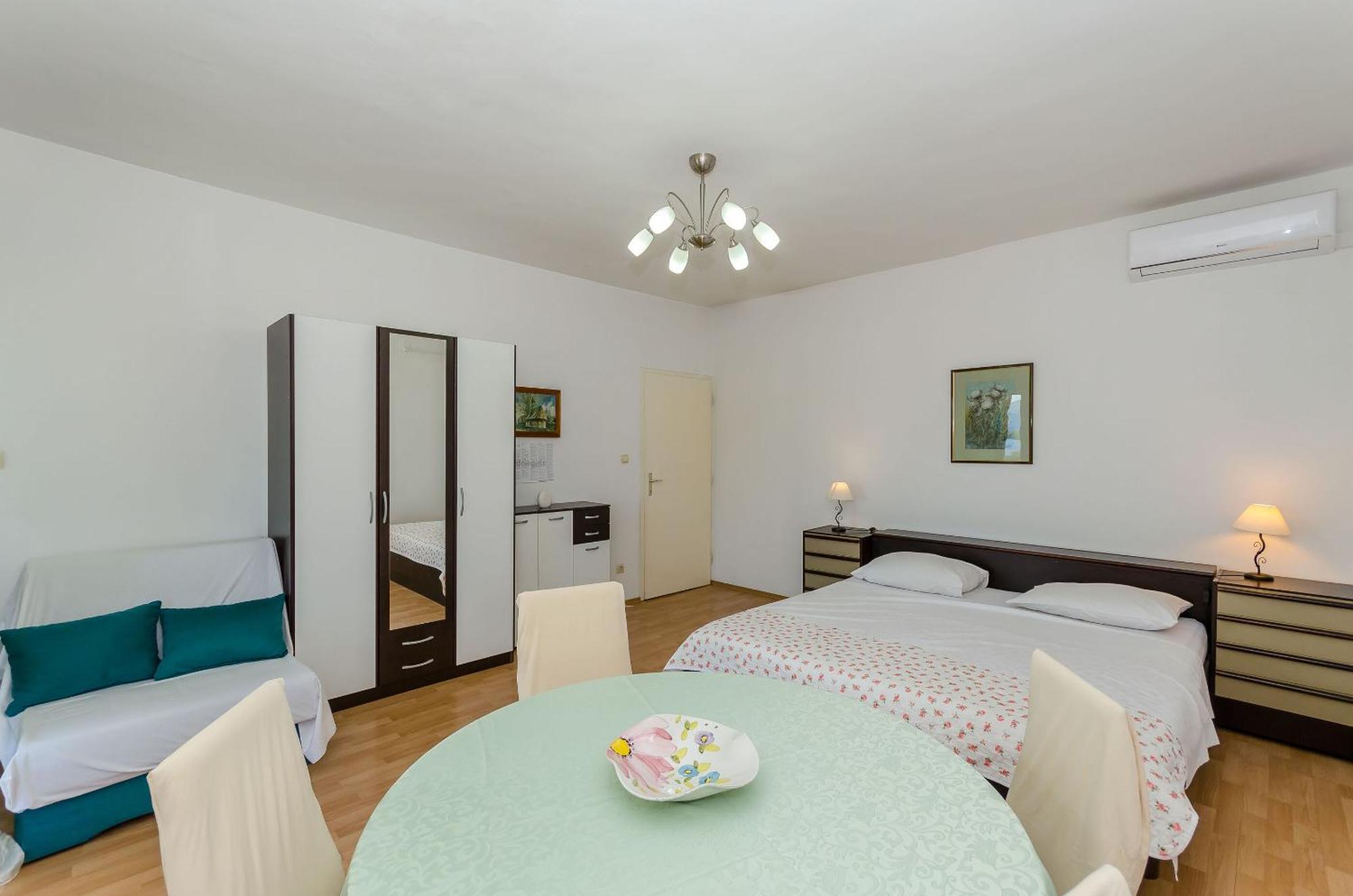 Apartments Jakov Jelsa  Exterior foto